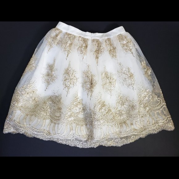 Chi Chi London Embroidered Skirt Tulle 12 ASOS - Picture 4 of 13